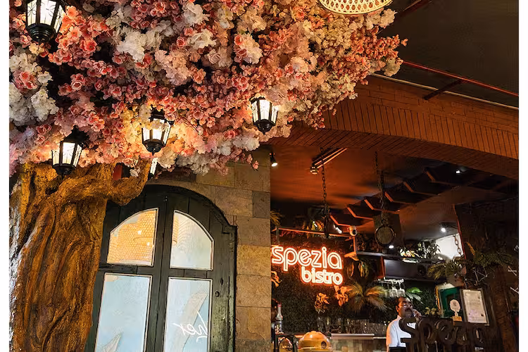 Spezia Bistro (Hudson Lane)